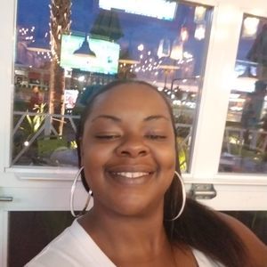 Meet your Posher, Lynn